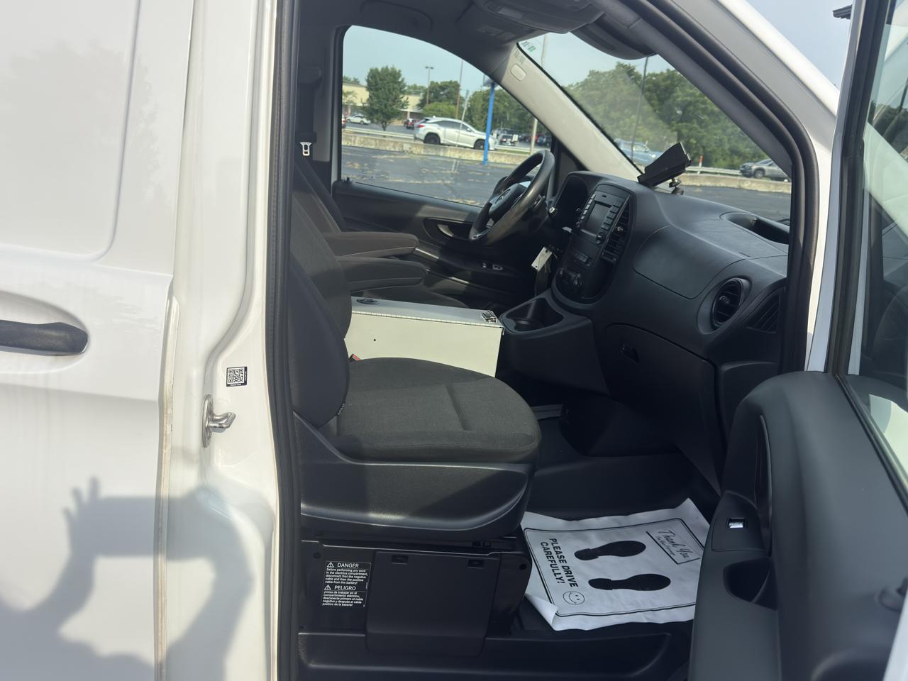 Mercedes-Benz Metris Cargo Van  2016