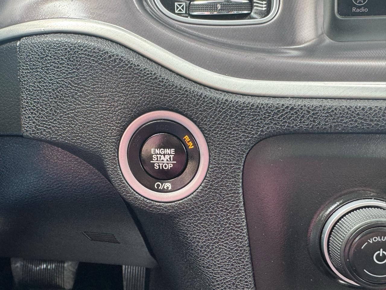 Dodge Charger SXT 2021