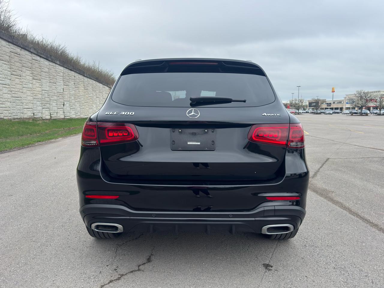 Mercedes-Benz GLC  2022