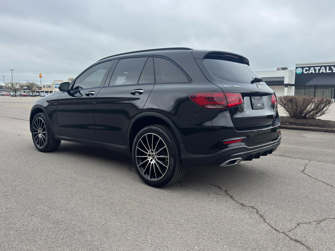 Mercedes-Benz GLC  2022