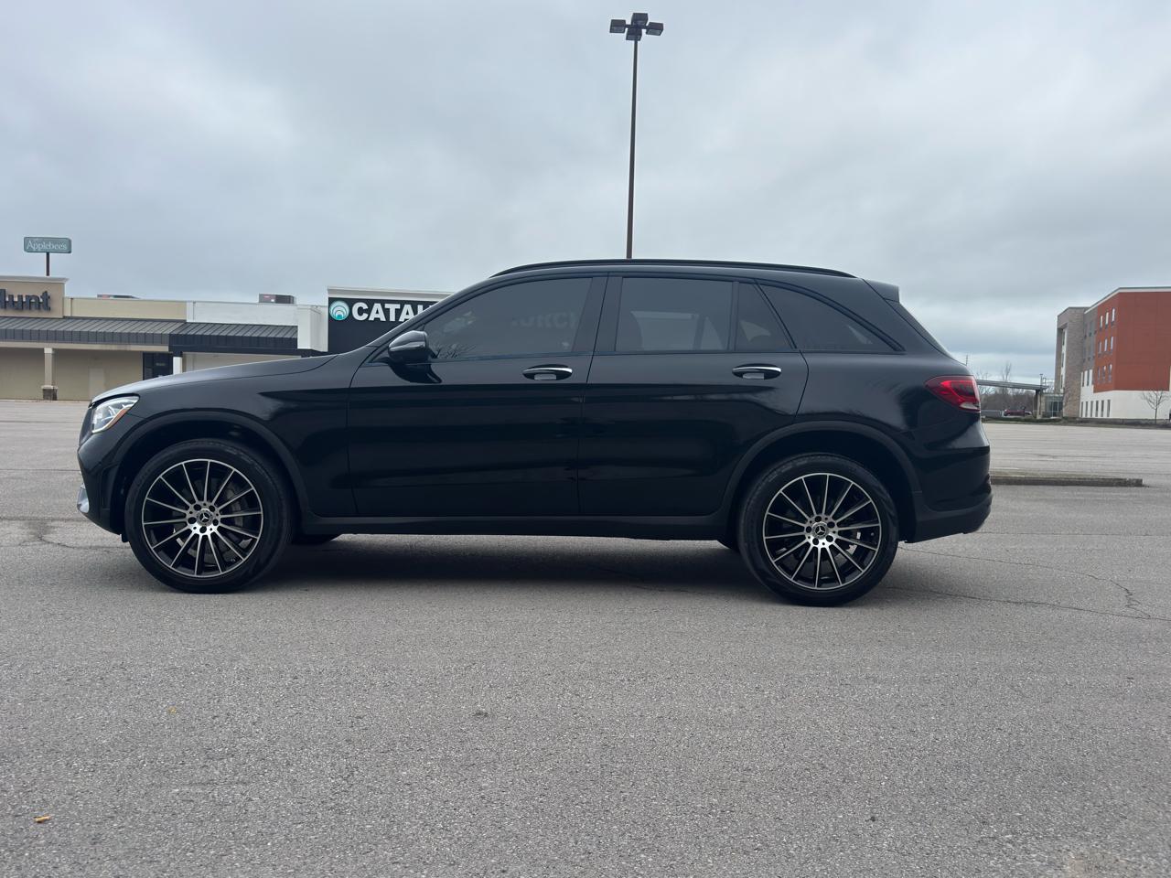 Mercedes-Benz GLC  2022