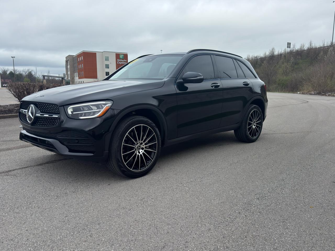 Mercedes-Benz GLC  2022
