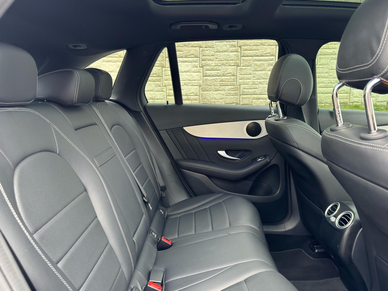 Mercedes-Benz GLC  2022