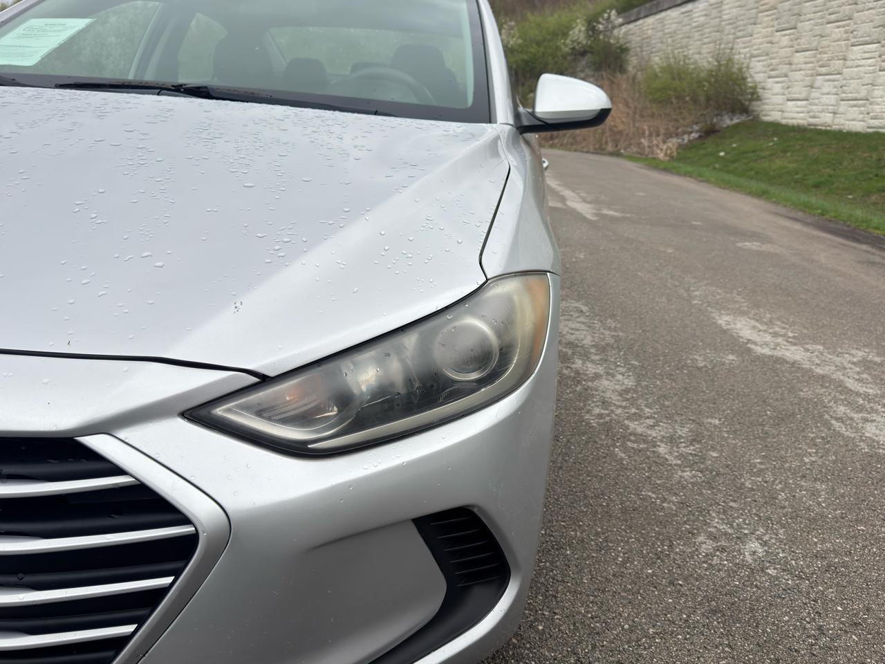 Hyundai Elantra  2018