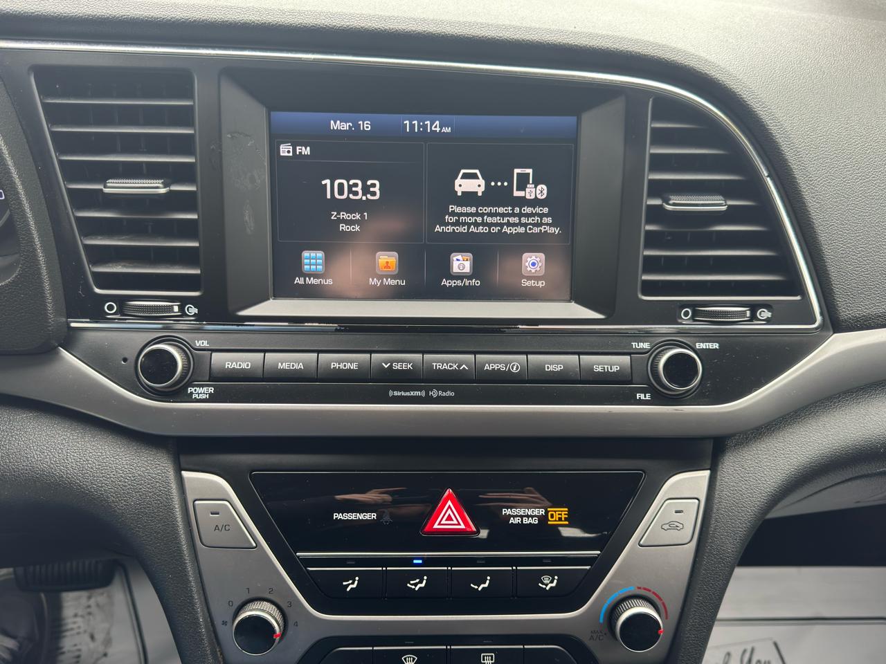 Hyundai Elantra  2018