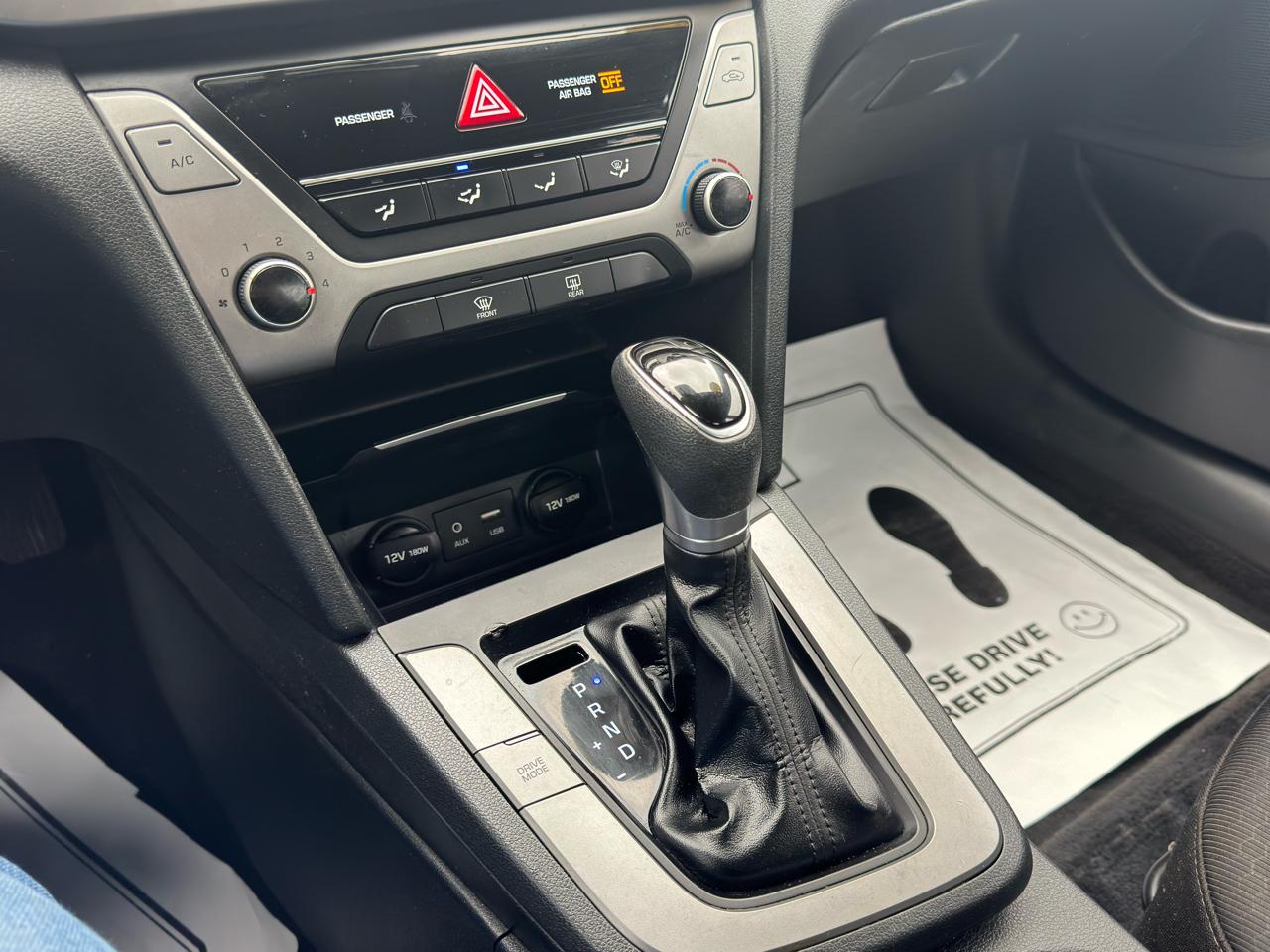 Hyundai Elantra  2018