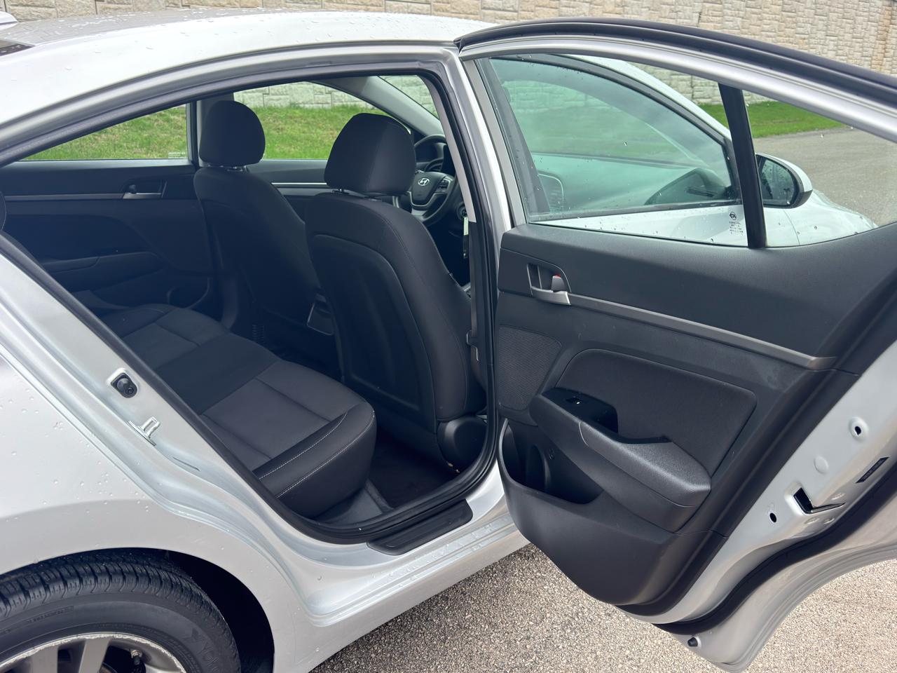 Hyundai Elantra  2018