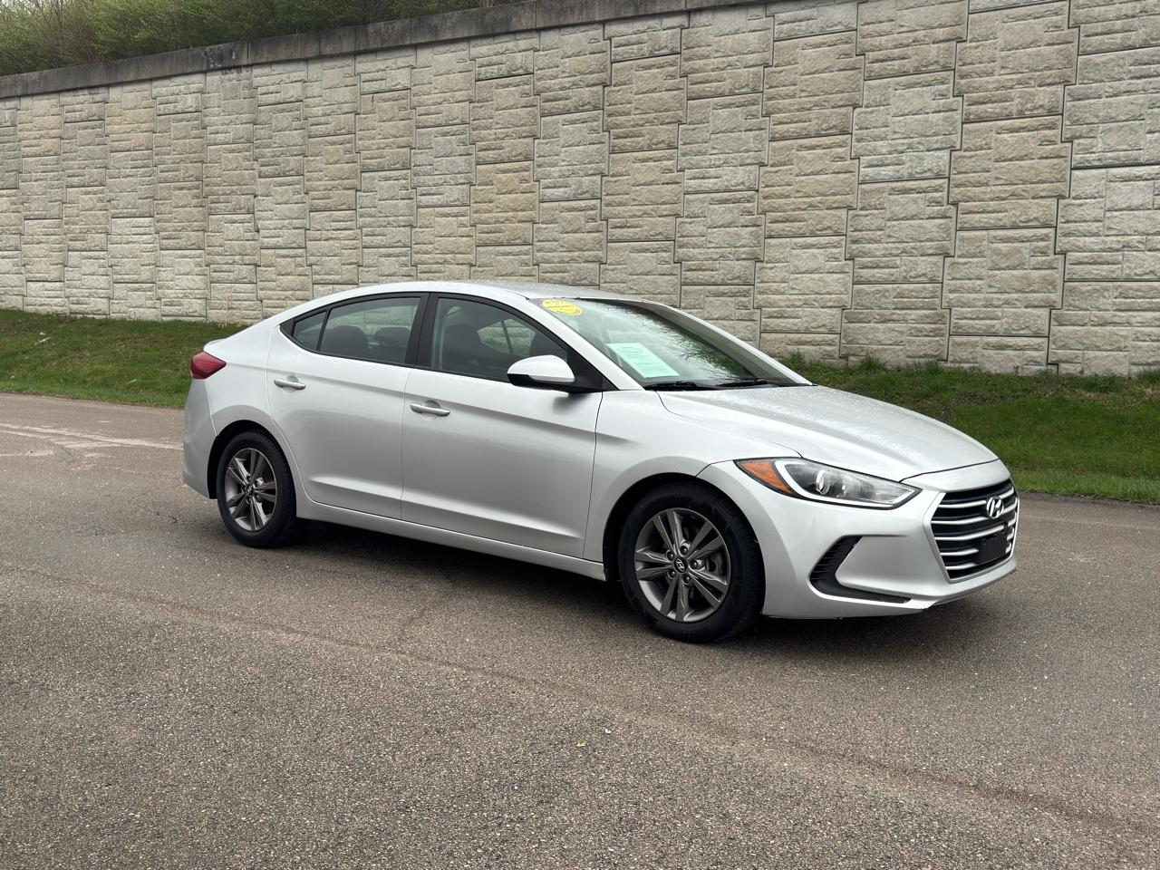 Hyundai Elantra  2018