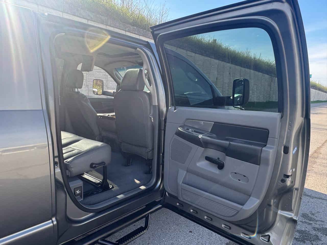 Dodge Ram 3500 Longhorn Mega Cab 4WD 2008