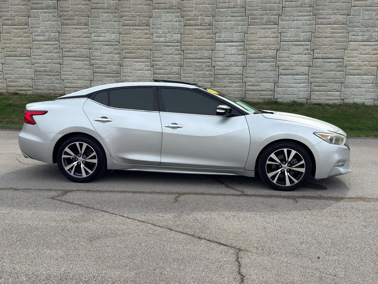 Nissan Maxima  2018