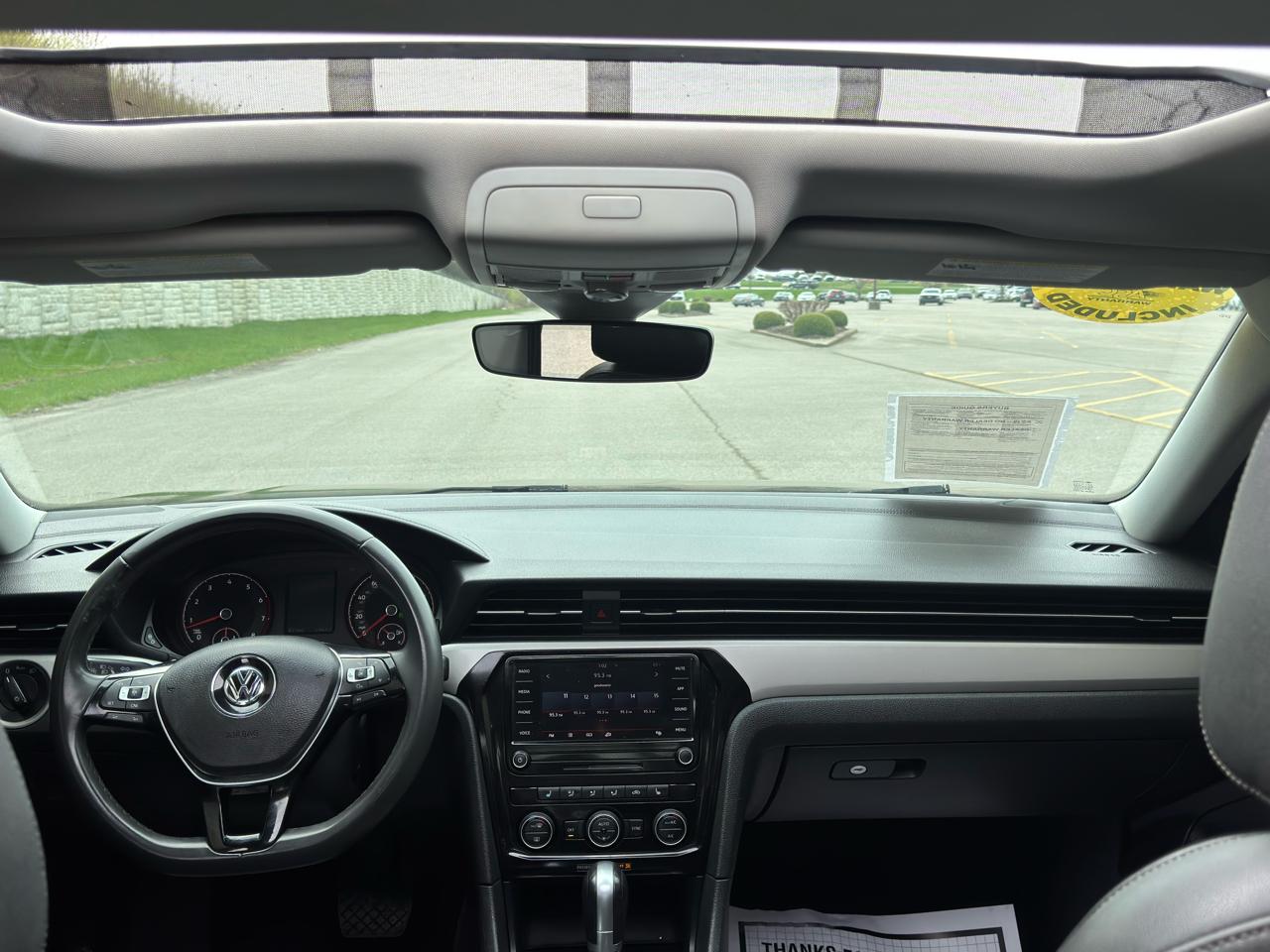 Volkswagen Passat SE 2021