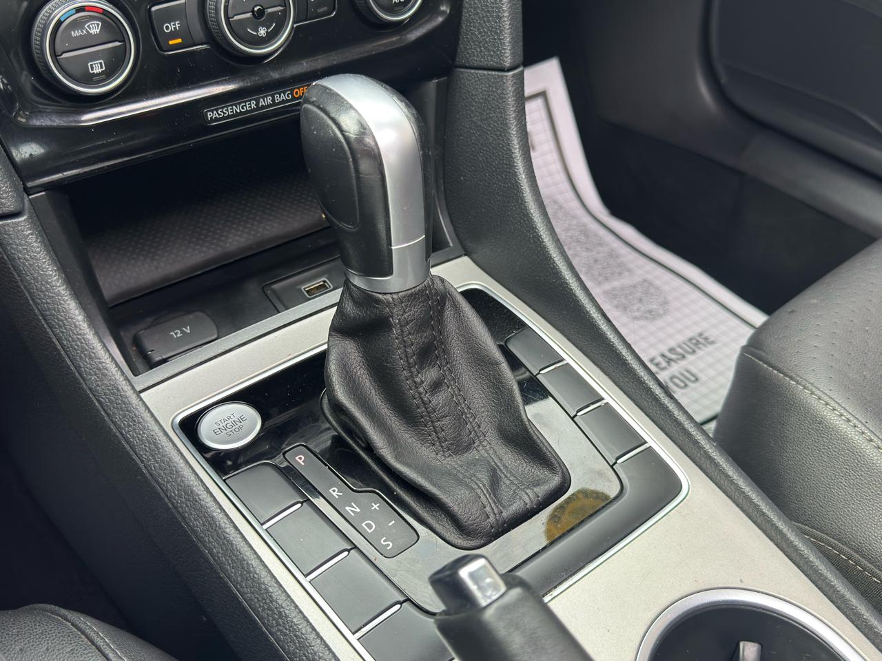 Volkswagen Passat SE 2021