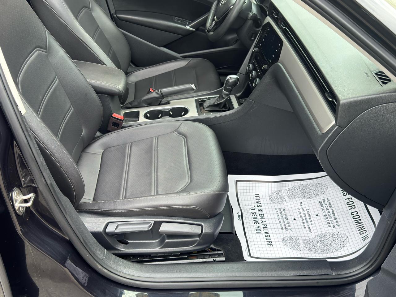 Volkswagen Passat SE 2021