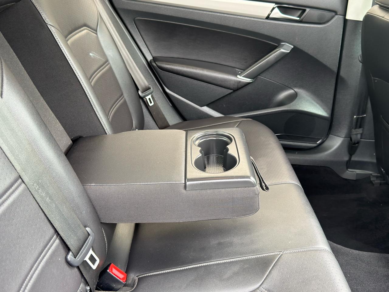 Volkswagen Passat SE 2021