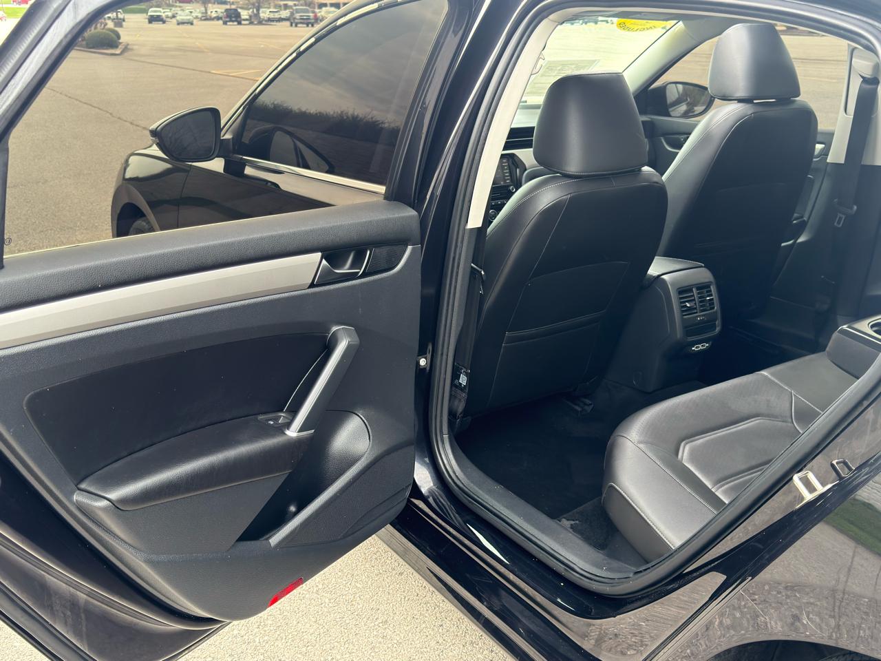 Volkswagen Passat SE 2021