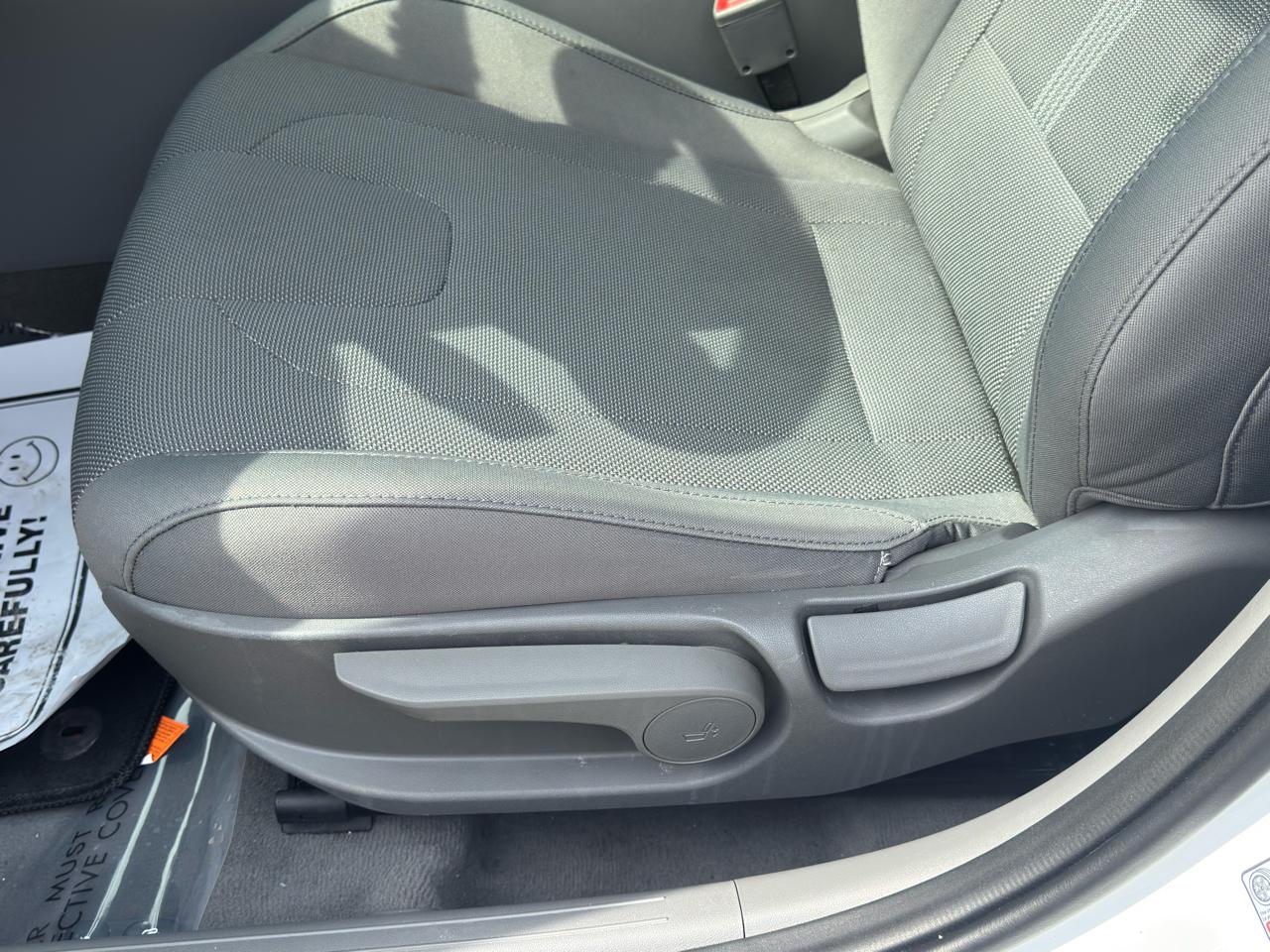 Hyundai Elantra  2021