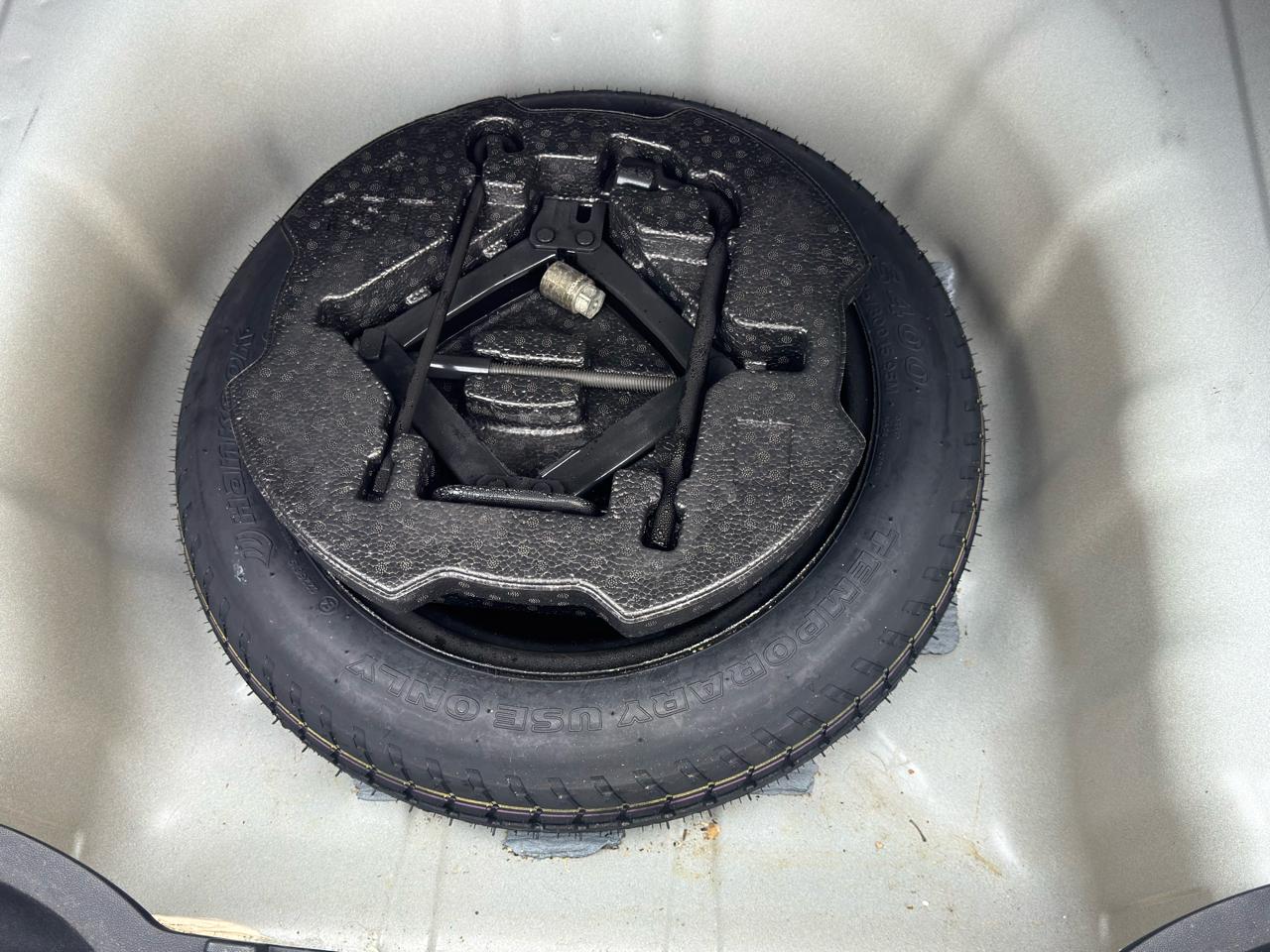 Hyundai Elantra  2021