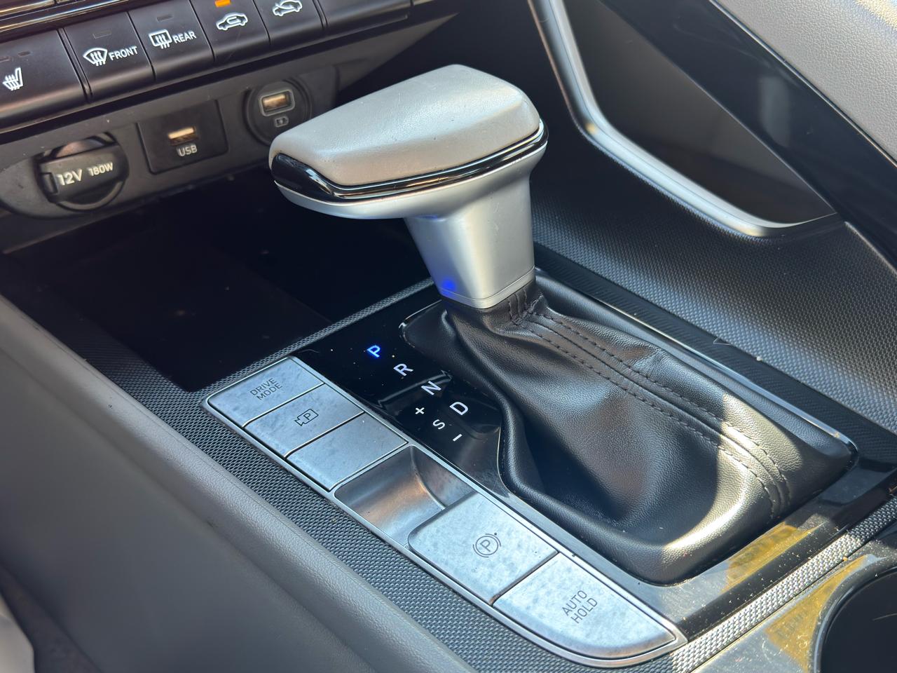 Hyundai Elantra SEL 2023