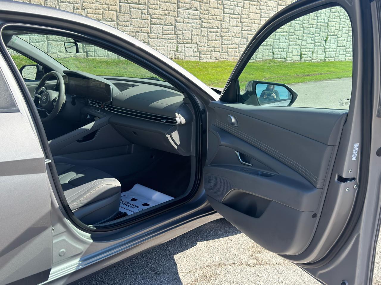 Hyundai Elantra SEL 2023