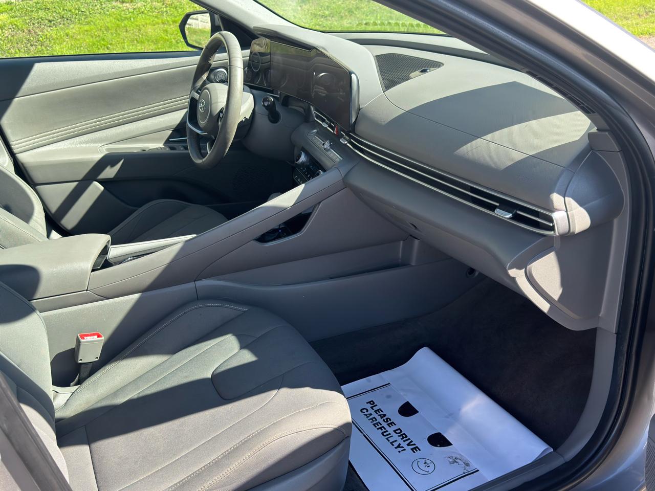 Hyundai Elantra SEL 2023