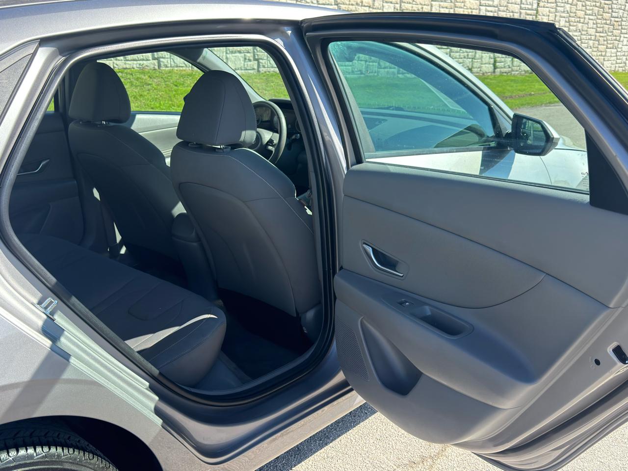 Hyundai Elantra SEL 2023