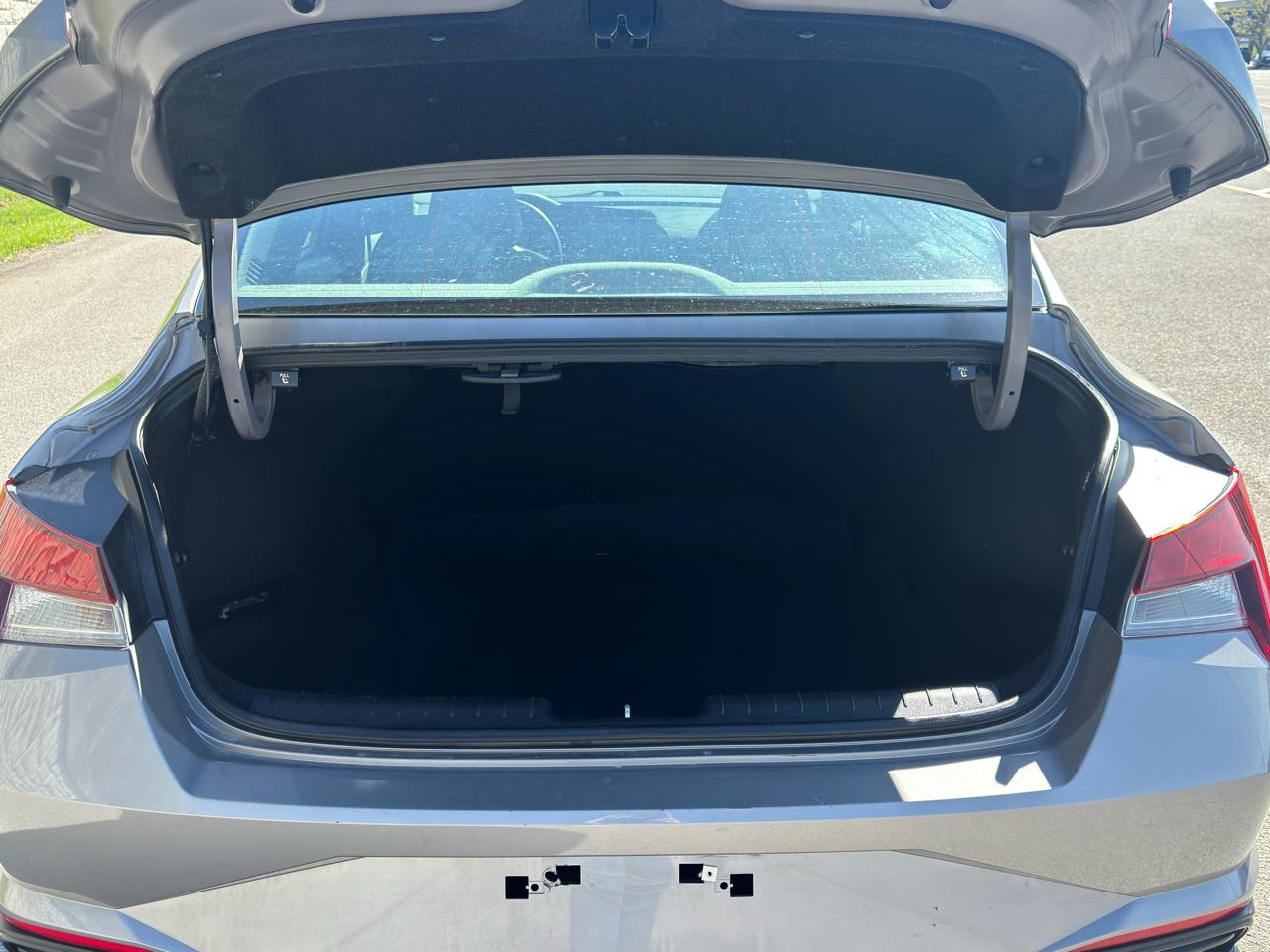 Hyundai Elantra SEL 2023