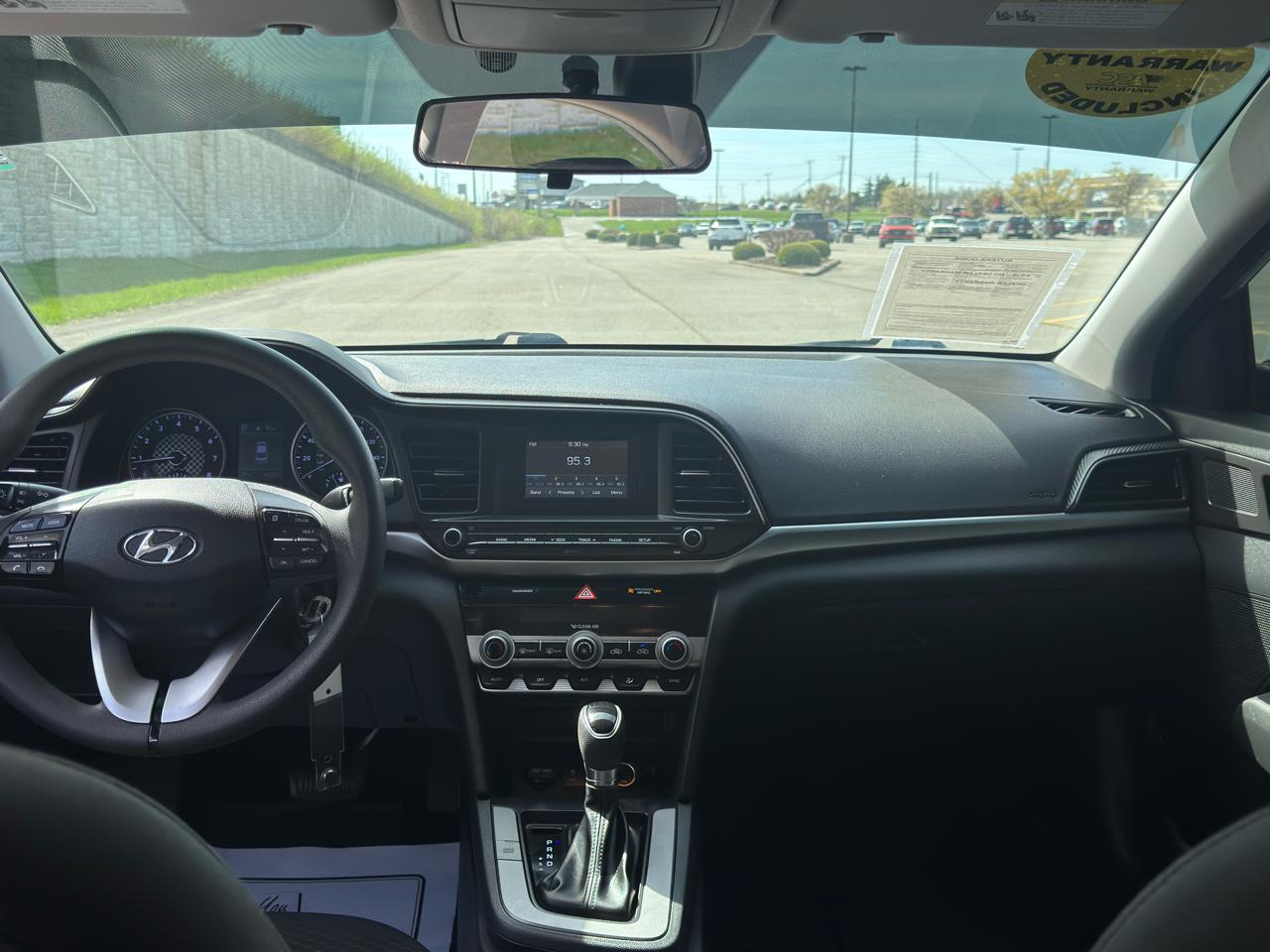 Hyundai Elantra  2020