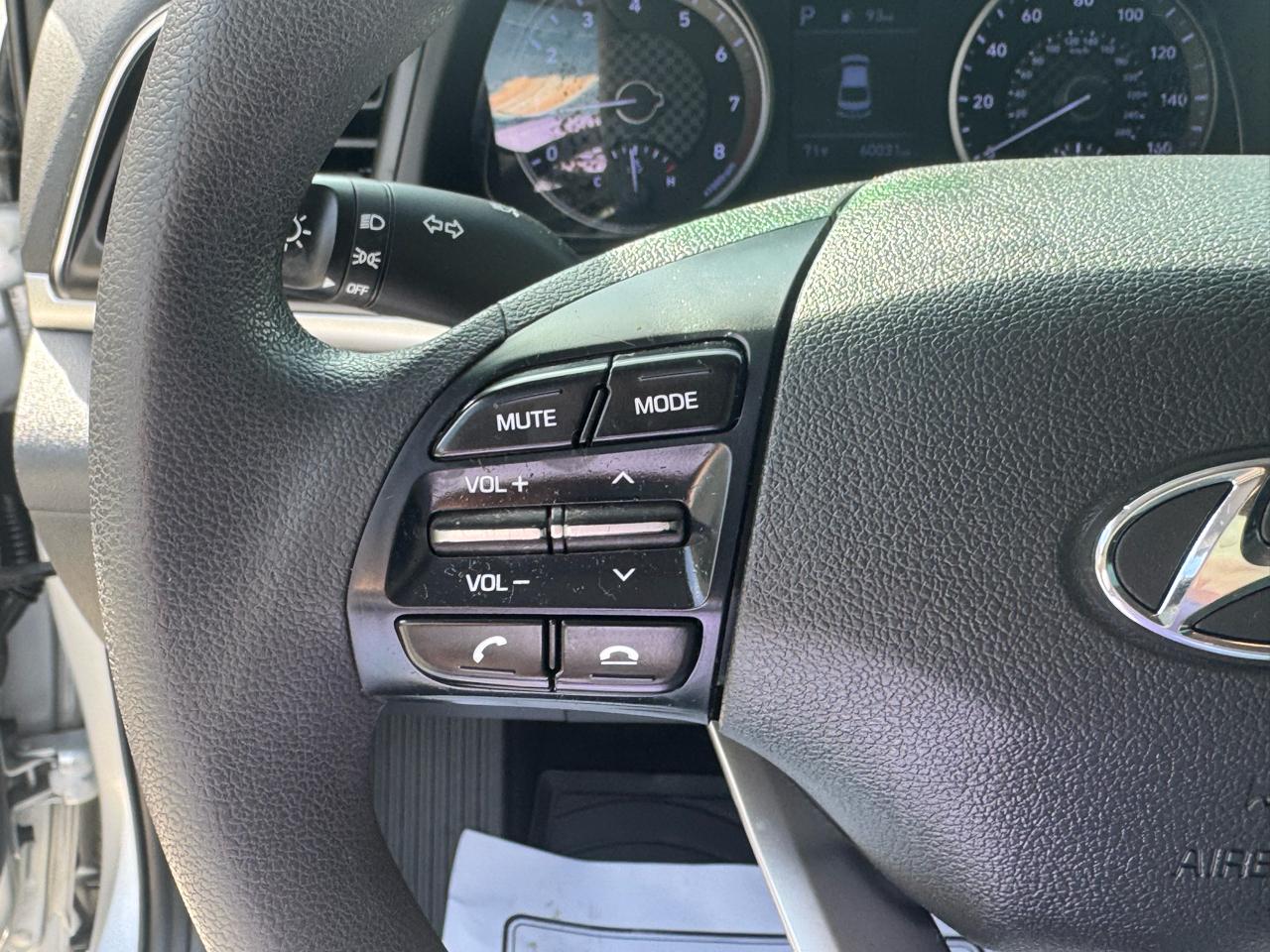 Hyundai Elantra  2020