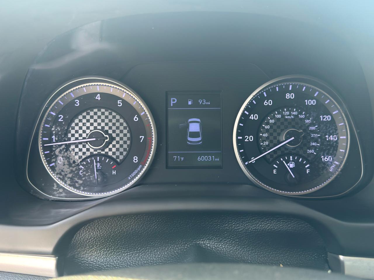 Hyundai Elantra  2020