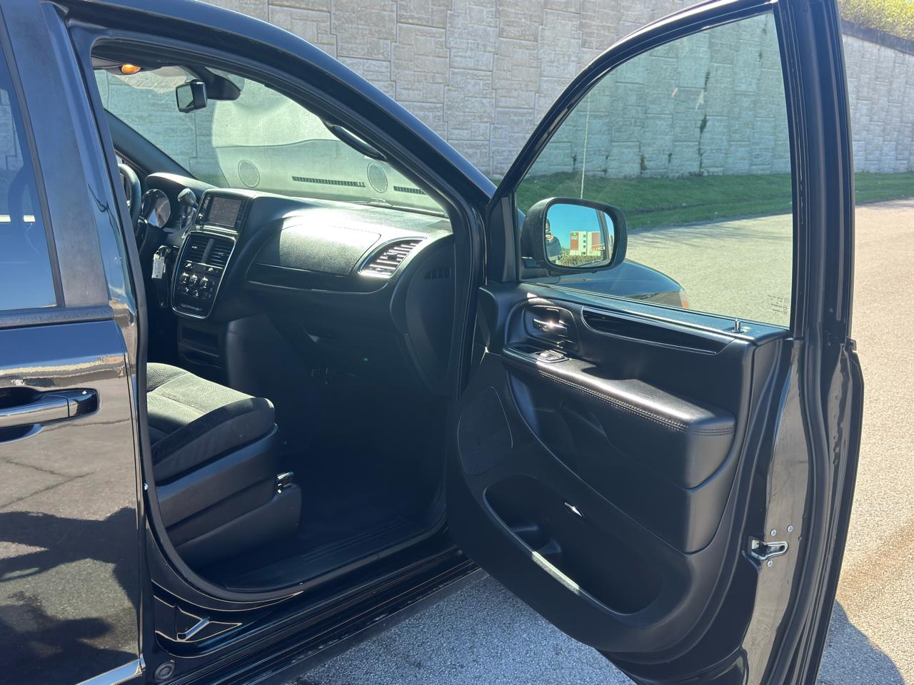 Dodge Grand Caravan  2019