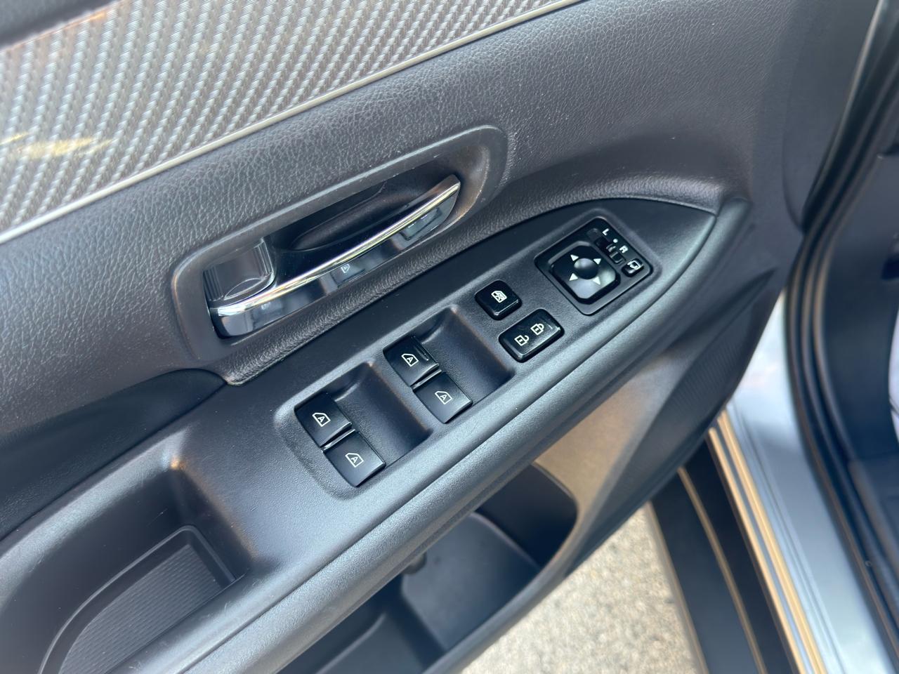 Mitsubishi Outlander SEL 2020