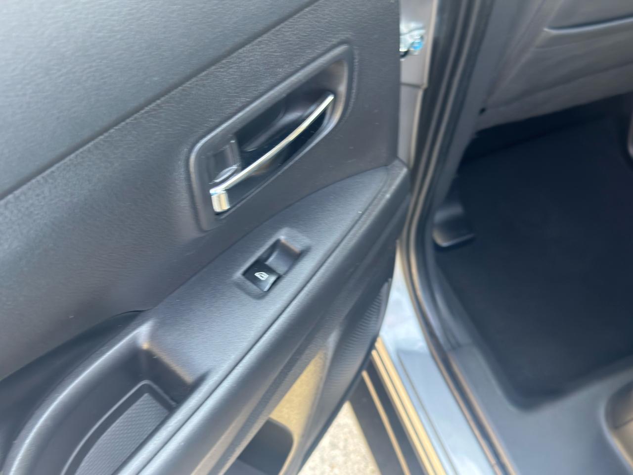 Mitsubishi Outlander SEL 2020