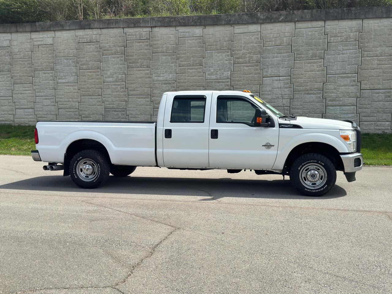 Ford Super Duty F-250 SRW  2015