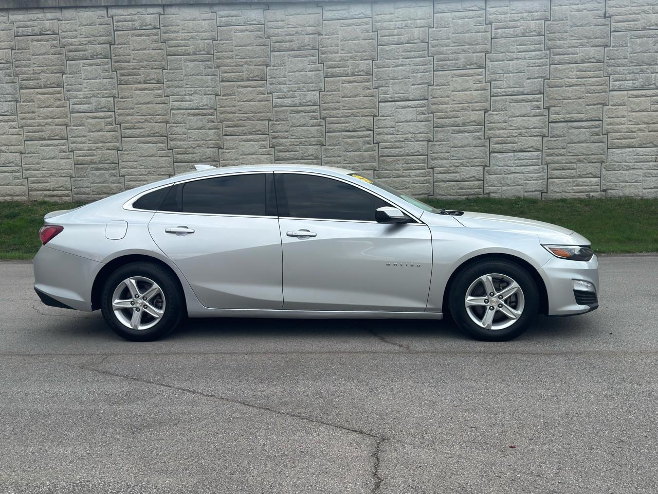 Chevrolet Malibu  2021