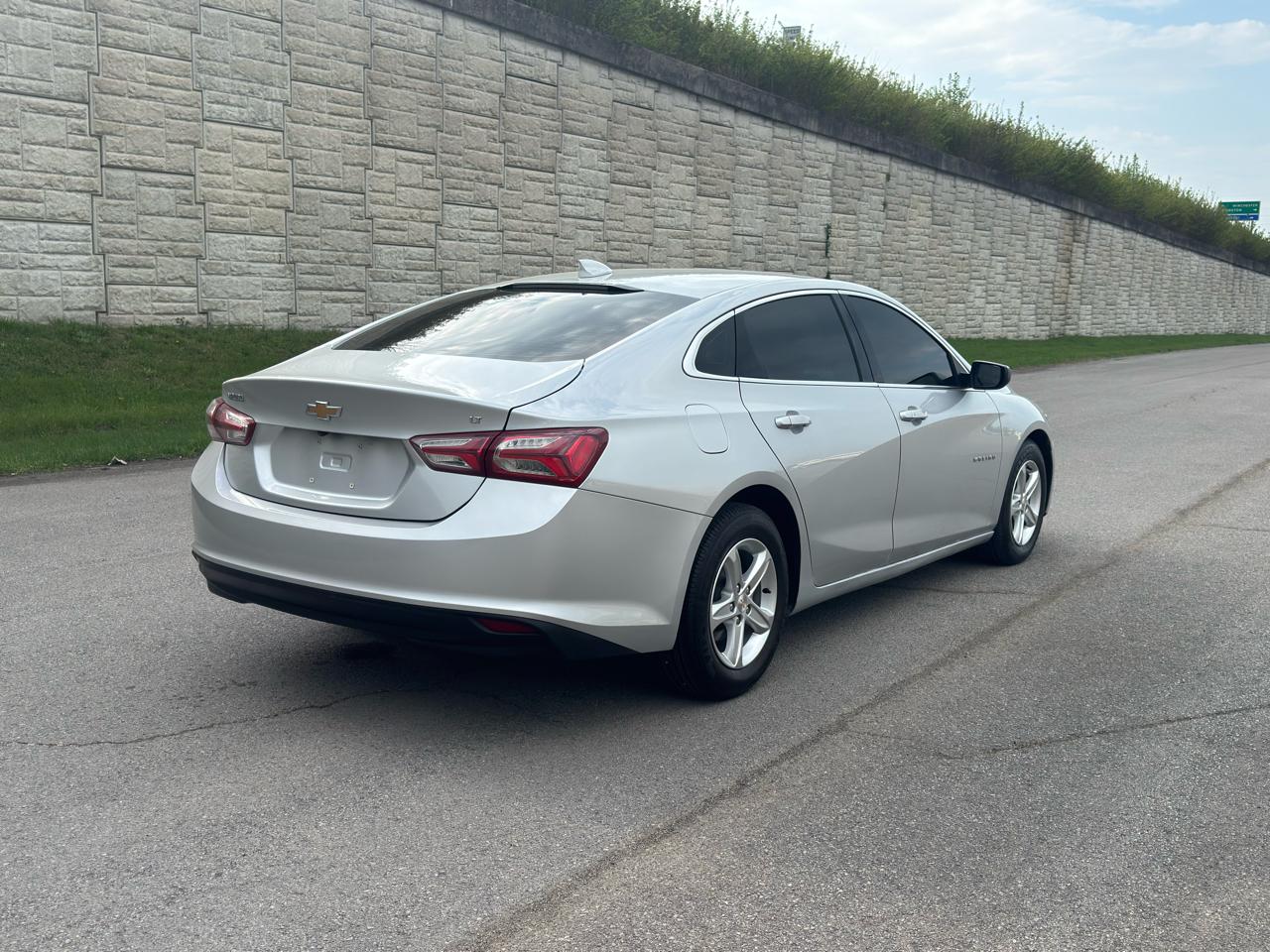 Chevrolet Malibu  2021