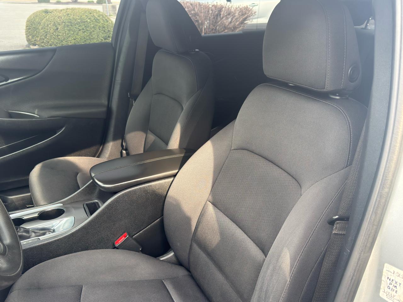 Chevrolet Malibu  2021