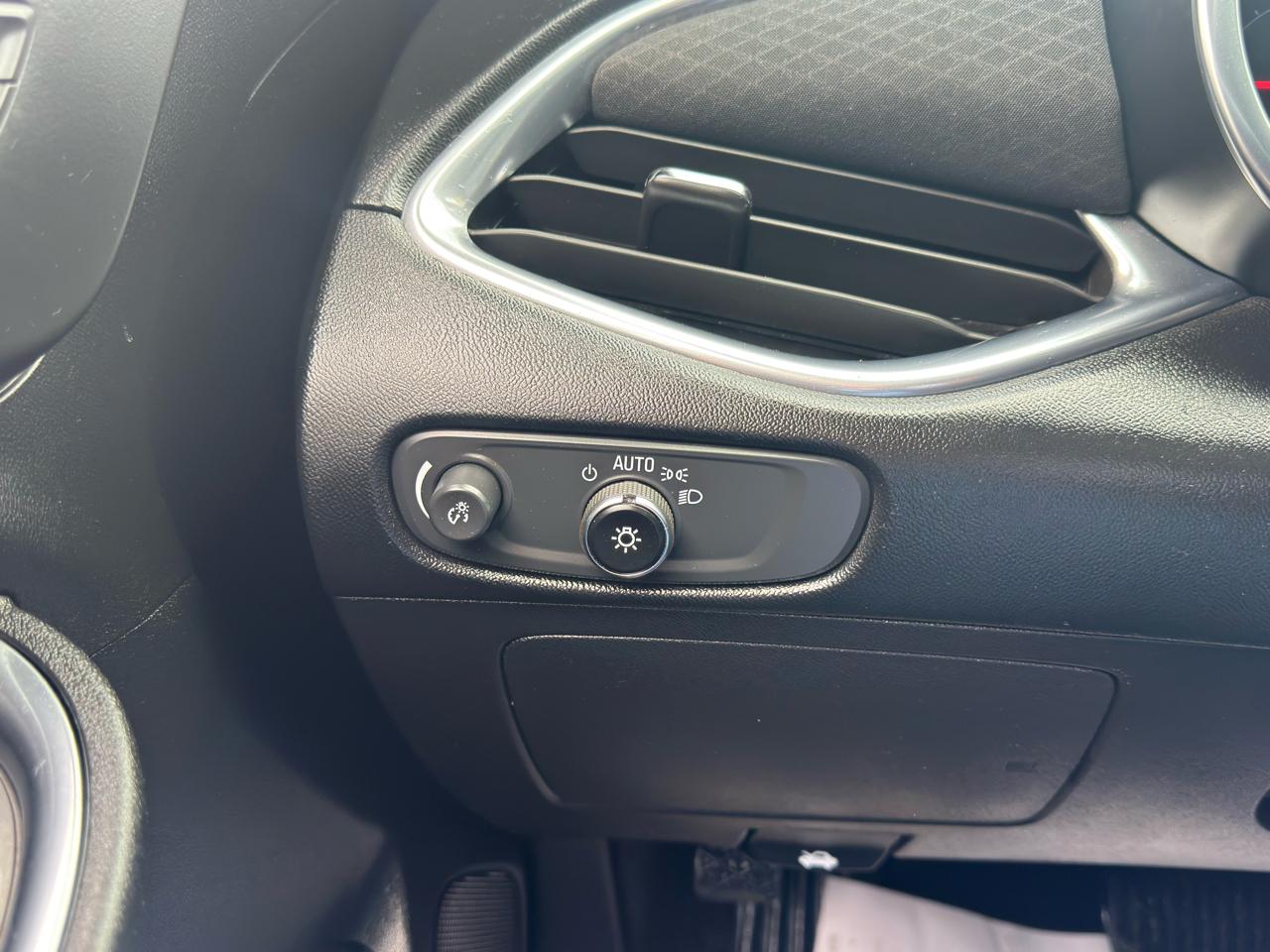 Chevrolet Malibu  2021