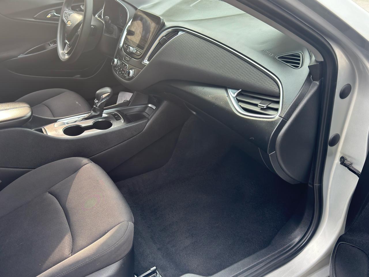 Chevrolet Malibu  2021