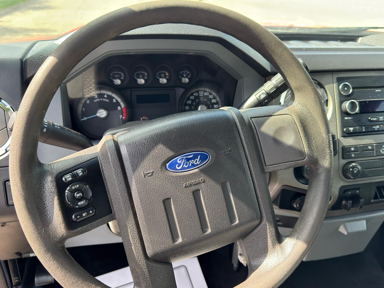 Ford Super Duty F-250 SRW  2011