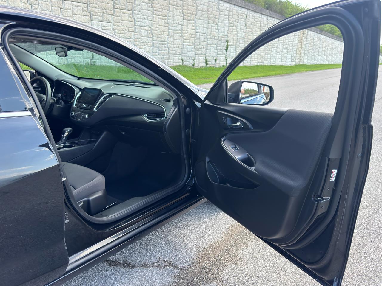 Chevrolet Malibu  2021