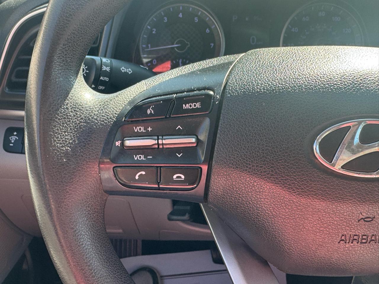 Hyundai Elantra SEL 2020