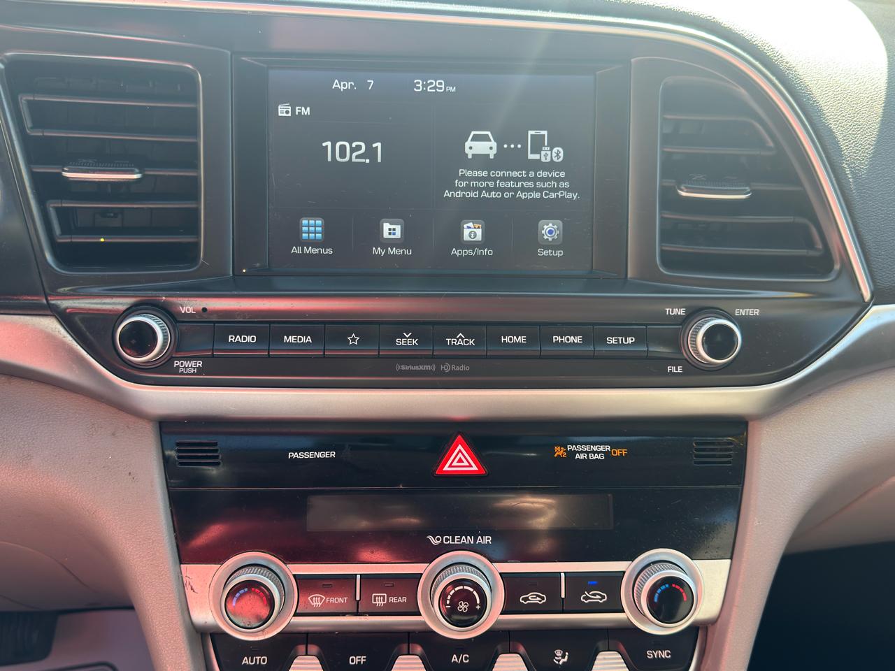 Hyundai Elantra SEL 2020