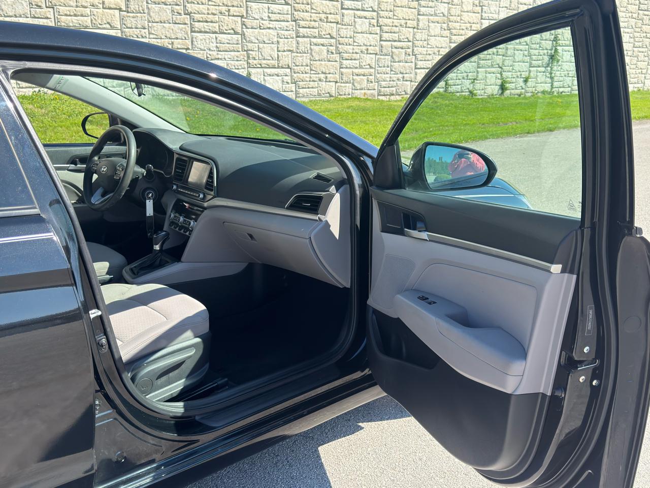 Hyundai Elantra SEL 2020