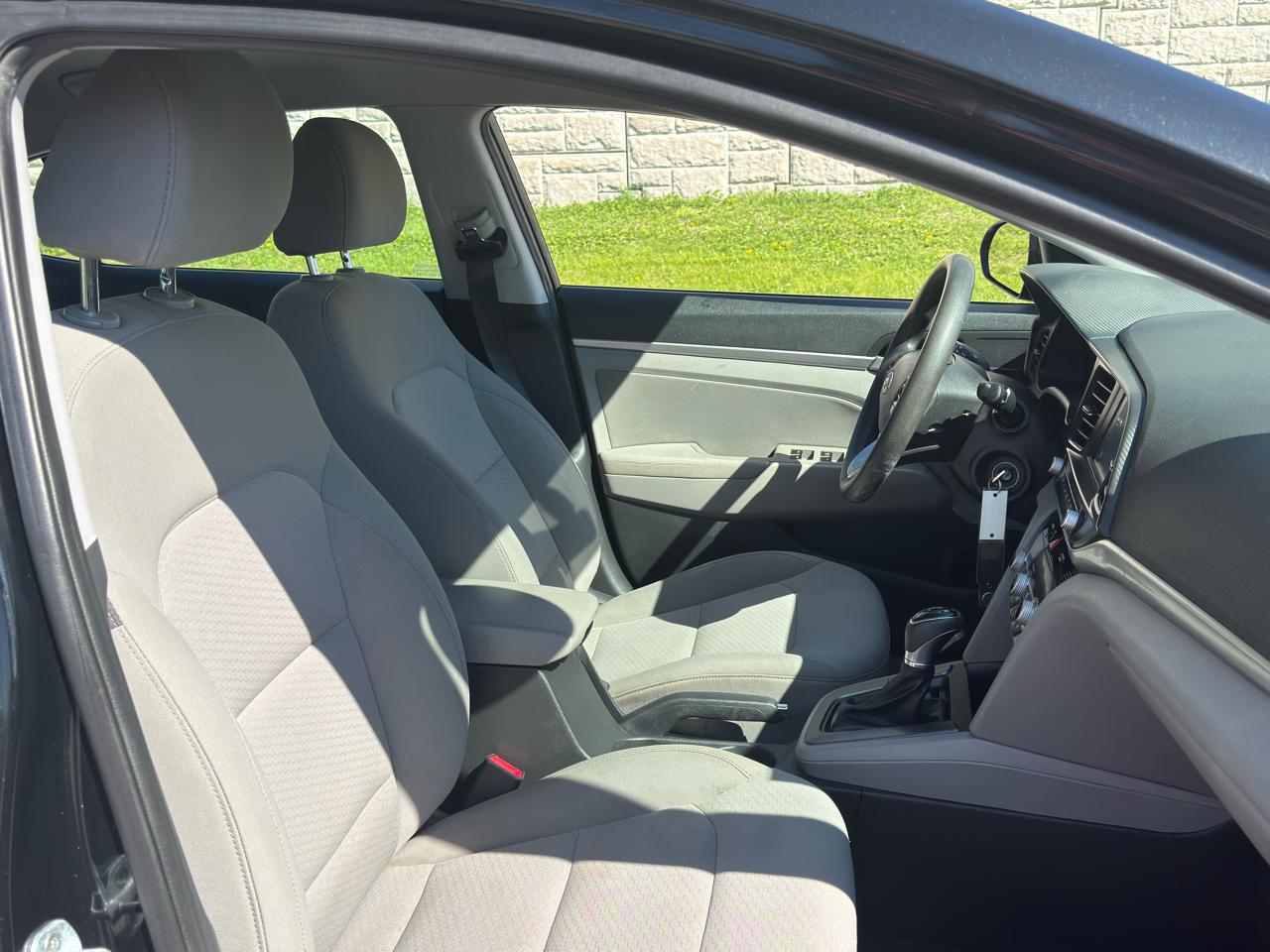 Hyundai Elantra SEL 2020