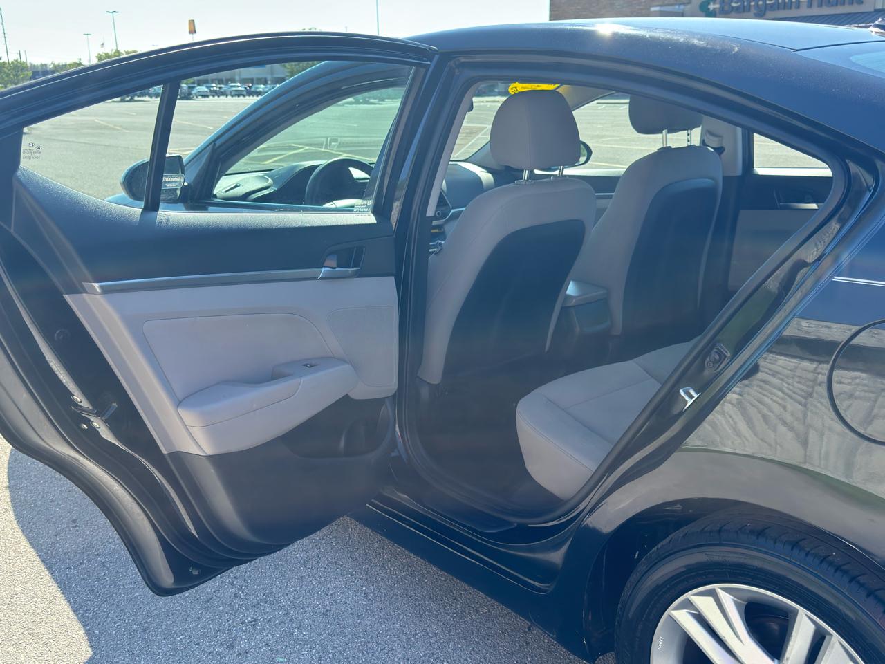 Hyundai Elantra SEL 2020