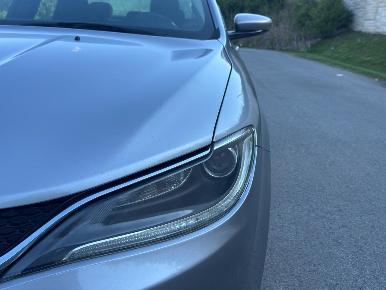 Chrysler 200 Limited FWD 2017