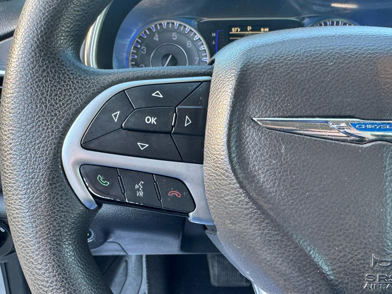 Chrysler 200 Limited FWD 2017