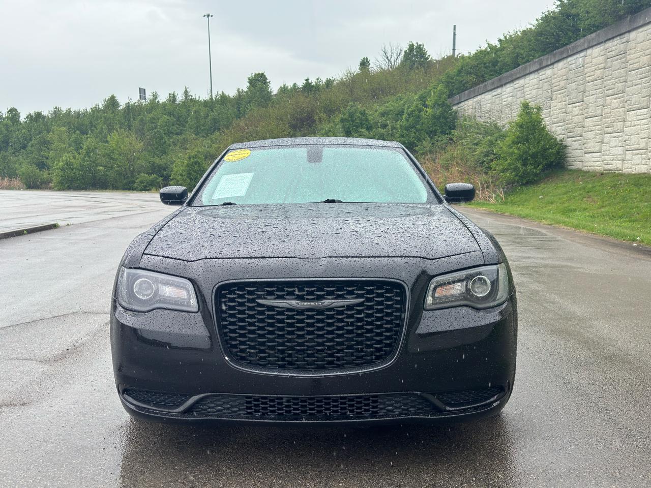 Chrysler 300  2021