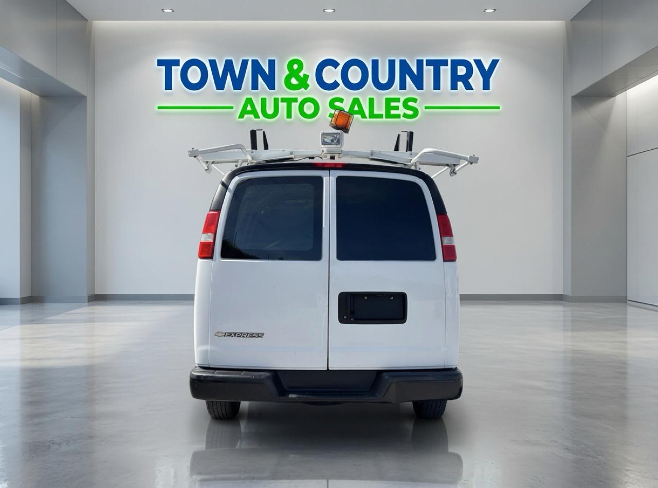 Chevrolet Express Cargo Van  2018