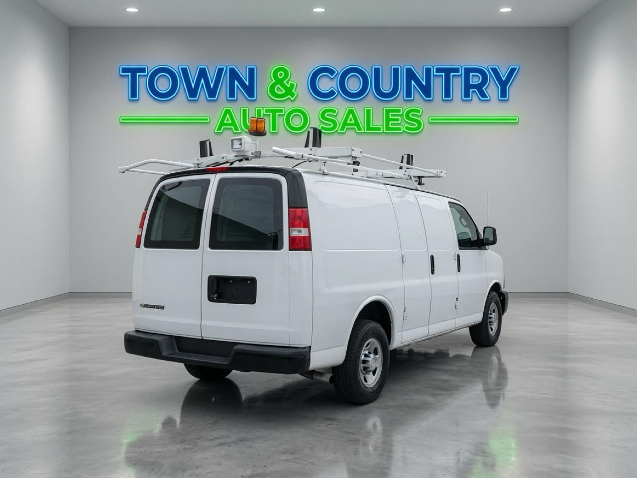 Chevrolet Express Cargo Van  2018